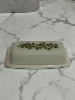 Vintage Pyrex Spring Blossom Crazy Daisy Butter Dish & Lid USA